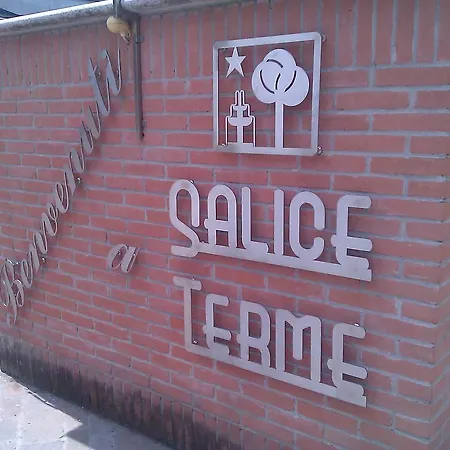 Bilocale Διαμέρισμα Salice Terme